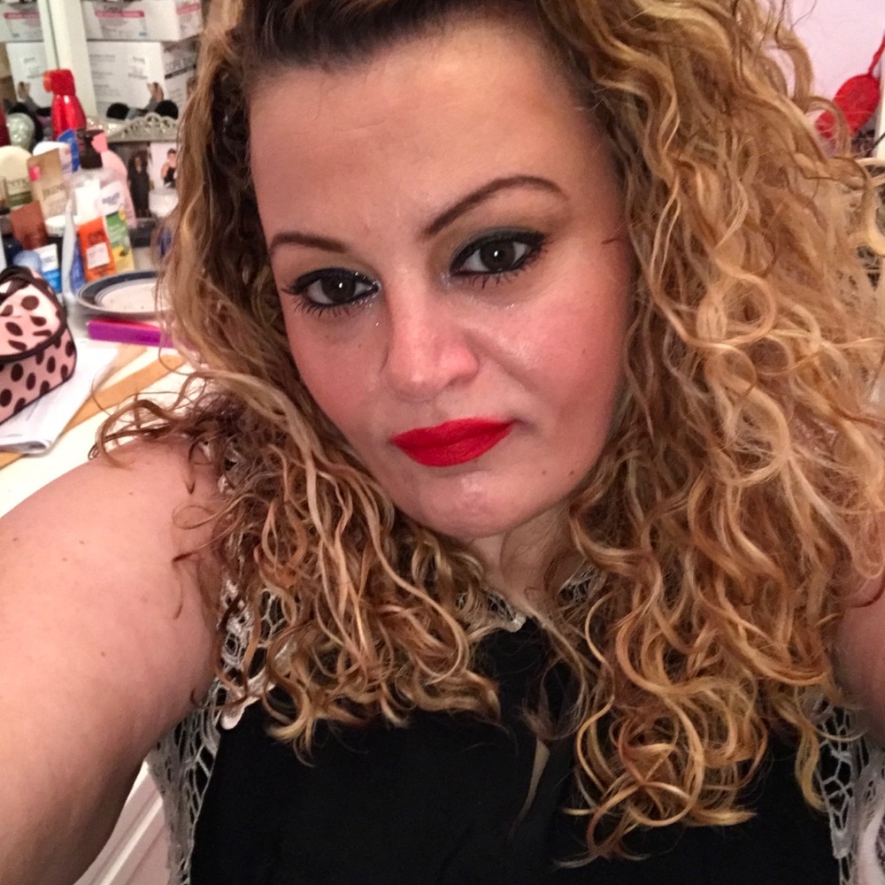 Meet your Posher, Nina